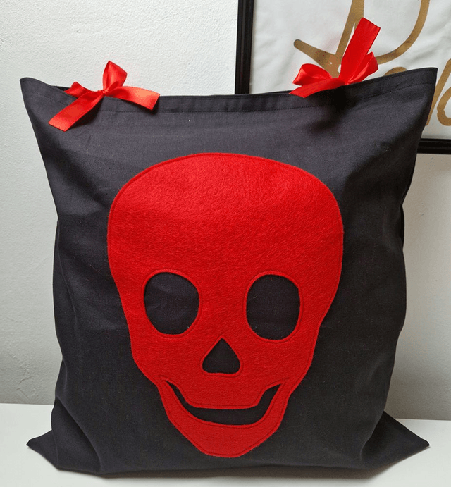 Skull Pillowcase 45x45cm