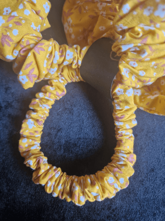 Yellow scrunchies set 